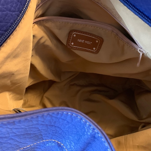 Handbag - Picture 6 of 8